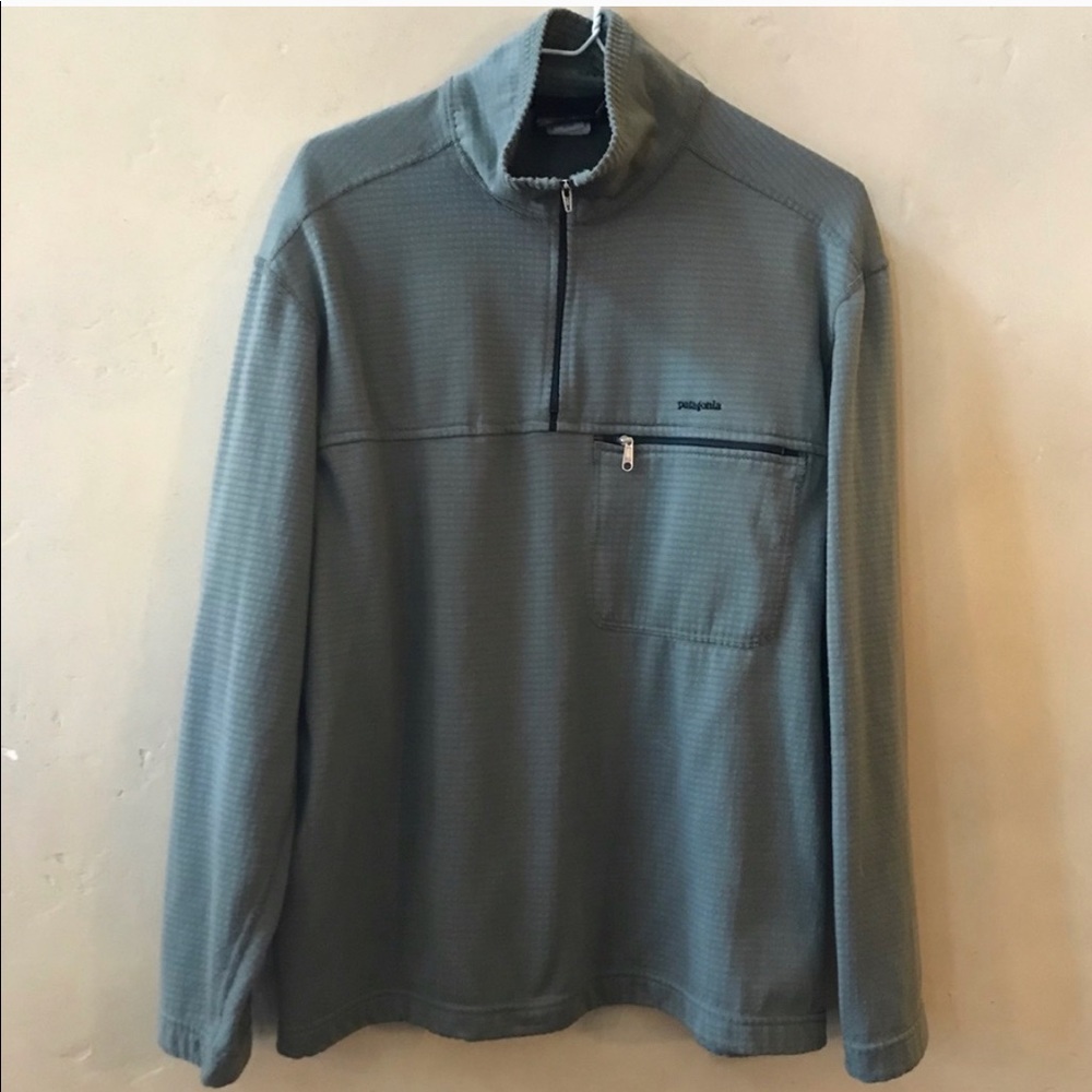 Patagonia regulator quarter zip. Medium.